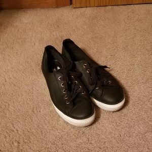 Black converse size 6